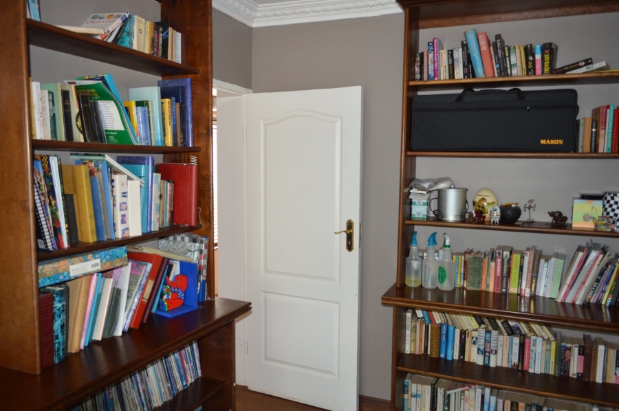 4 Bedroom Property for Sale in Wilkoppies North West